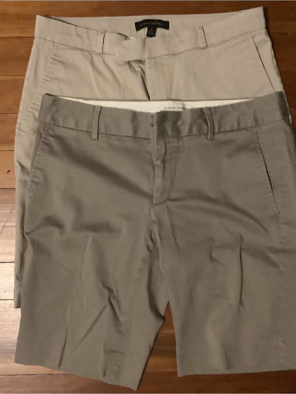 Banana Republic Women’s Bermuda shorts 2 pairs🔥